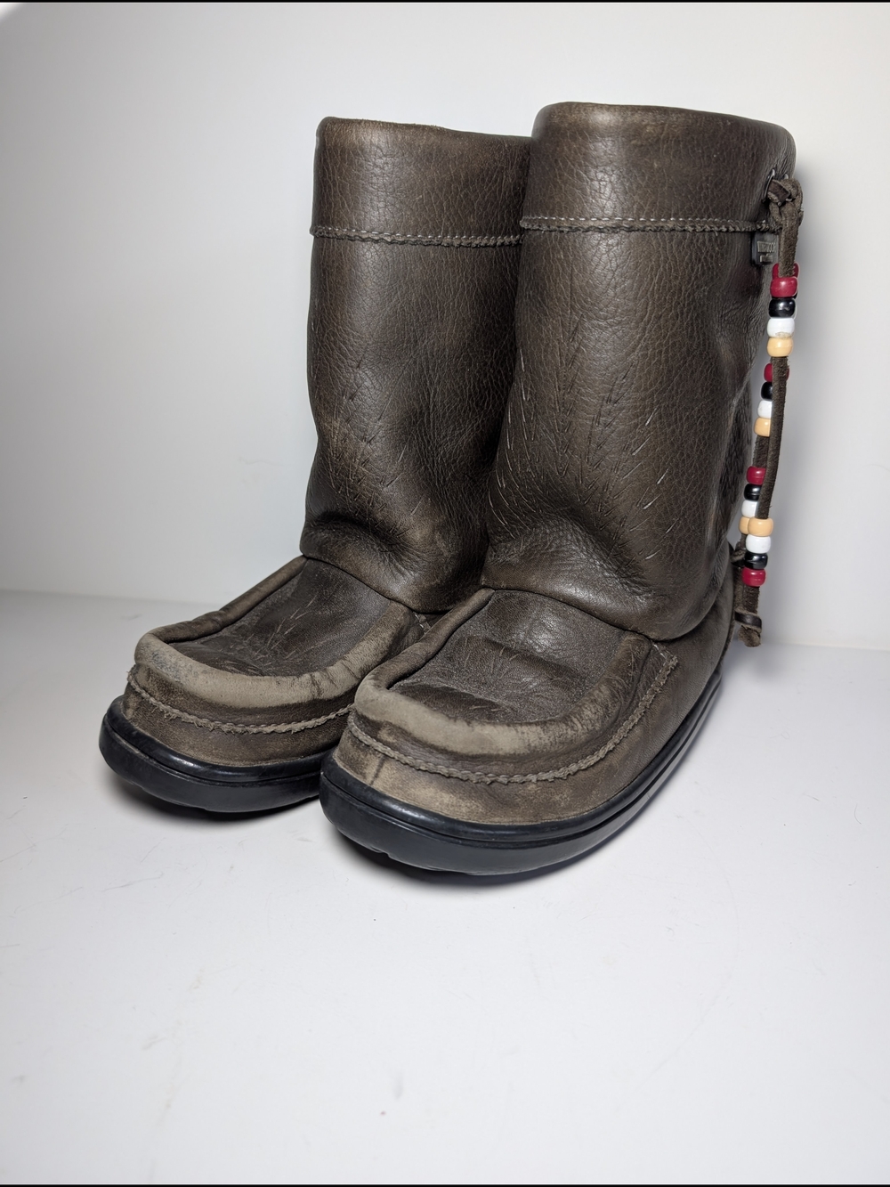 Youth Manitobah Mukluks Size 1 Charcoal Gatherer Leather Waterproof Winter Boots